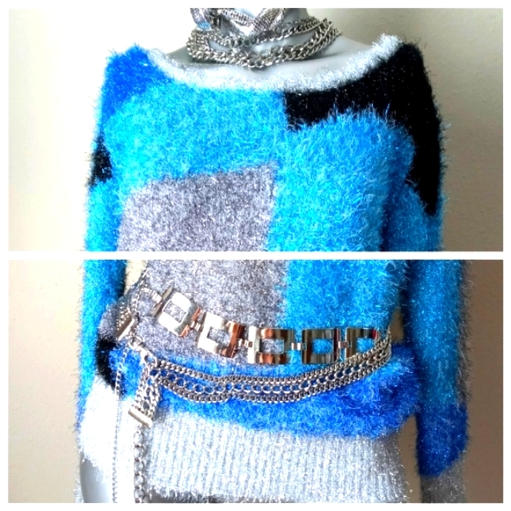 NEW YORK & COMPANY Fuzzy Sweater
